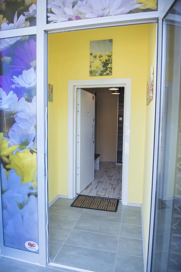 Flower Home 1 Sofia Luaran gambar